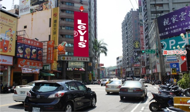 H-0340壁面廣告塔-台中市美村路一段43號-廣三SOGO對面三角窗廣告看板